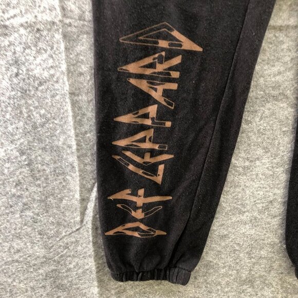 Def Leppard Jogger Sweatpants Womens M Black High Rise Graphic - Picture 5 of 9